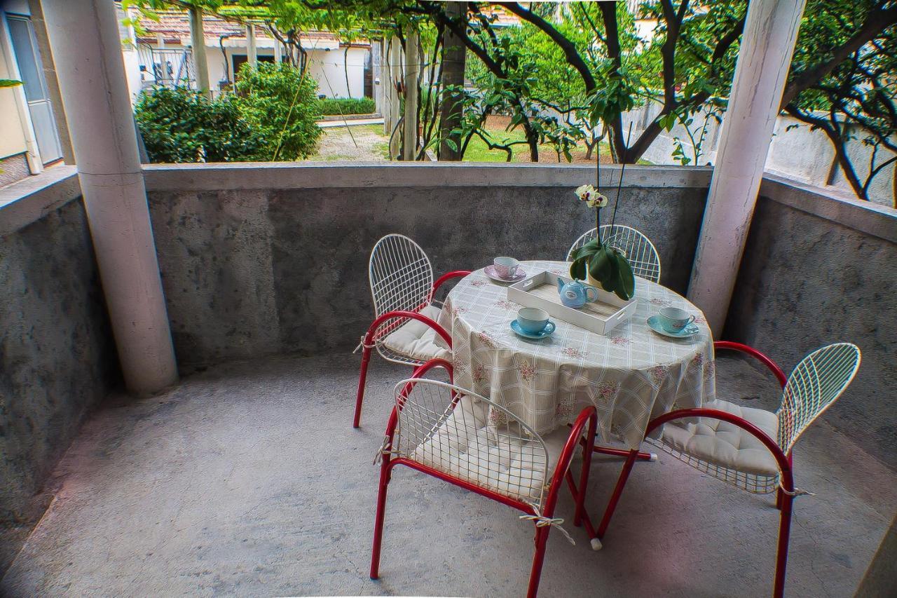 Dmm Apartments Tivat Exterior photo